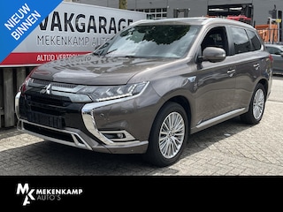 Mitsubishi Outlander 2.4 PHEV Instyle 18"/Trekhaak/LED/Leder/Zonnedak/Stoel + stuurverwarming/Dodehoek/PDC v+a/360 Camera/Apple Carplay & Android Auto