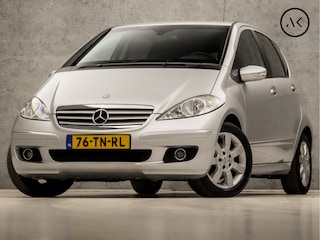 Mercedes-Benz A-klasse 150 Elegance (YOUNGTIMER, NAP, SCHERM, CAMERA, AIRCO, SPORTSTOELEN, TREKHAAK, PARKEERSENSOREN, BLUETOOTH, ELEK PAKKET, NIEUWE APK, NIEUWSTAAT)