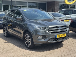 Ford Kuga 1.5 EcoBoost ST Line / Trekhaak / Camera / Leder&Alcantara / Keyless / 18'' / Navigatie / Getint glas / Xenon / Cruise Control