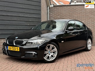 BMW 318i Corporate Lease| M-Pakket | Trekhaak | Xenon | Navi | Eerste eigenaar
