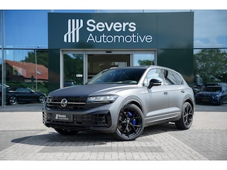 Volkswagen Touareg 3.0 TSi eHybrid 4MOTION R design | VW-garantie 5jaar / 100.000km | Panoramisch schuifdak | Trekhaak elektrisch | Adaptieve Cruise Control | Soft close portieren | Leder "Puglia" "R-logo' zwart/ blauwe stikking | 22" Lichtmetalen velgen "Estoril", zwart