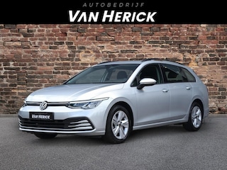 Volkswagen Golf Variant 1.0 eTSI Life Automaat | Navi | Trekhaak | Winterpakket