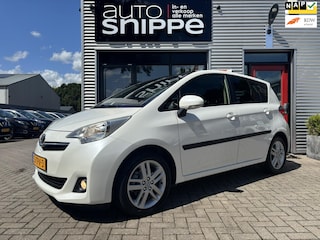 Toyota Verso-S 1.3 VVT-i Dynamic -AUTOMAAT-CLIMA-KEYLESS-TREKHAAK-PANORAMADAK-LICHTMETALEN VELGEN-ORIGINEEL NEDERLANDS!-DEALER OH!