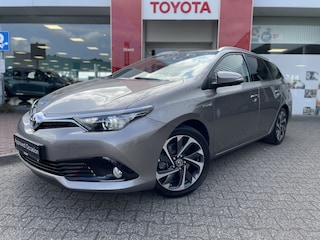 Toyota Auris Touring Sports 1.8 Hybrid Dynamic | 17" lichtmetalen velgen | Stoelverwarming |