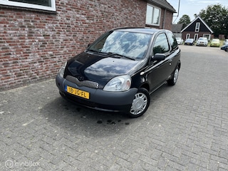 Toyota Yaris 1.0-16V VVT-i Terra