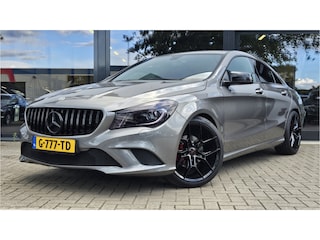 Mercedes-Benz CLA 180 Prestige + CAMERA + XENON + LM VELGEN + HALF LEER