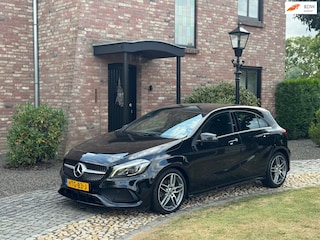 Mercedes-Benz A-klasse 180 Automaat AMG Line Navi Led 18inch!