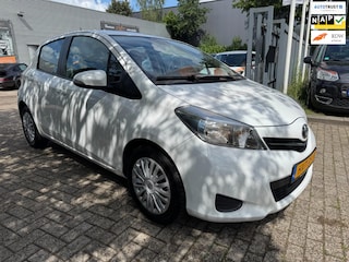 Toyota Yaris 1.0 VVT-i Access 5 deurs, airco, elec pakket camera, naci, stoel verwarming, nwe apk, multi-stuur, 90.839 km