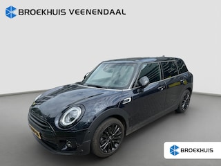 Mini Clubman 1.5 Cooper Classic Business Edition | Panoramadak | Camera | Elek Stoelen | Achteruitrijcamera | Airco (automatisch) | Apple Carplay/Android Auto|telefoonintegratie premium