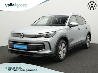 Volkswagen Tiguan 1.5 204 pk DSG eHybrid Life Edition | Leder/stof | Achteruitrijcamera | Stuur-/stoelverwarming | Adaptive Cruise
