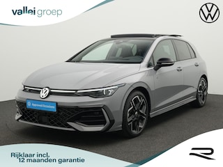 Volkswagen Golf 1.5 eTSI 150 pk DSG R-Line Edition | Panoramadak | Trekhaak | Harman/Kardon | Head-up display | Stuur-/stoelverwarming