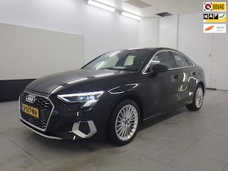 Audi A3 Limousine 30 TFSI Advanced edition-Hybrid+Vitrual+lLed+Full-navigatie+ecc+sport-stoelen = 25000KM !!