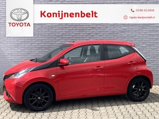Toyota Aygo 1.0 VVT-i x-play 5-deurs | LM velgen | Camera | Mistlampen