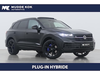 Volkswagen Touareg 3.0 TSi 4MOTION R | NIEUW | Luchtvering | Head-Up | Massage+Ventilatie | Dynaudio | Trekhaak | 22 Inch Estoril