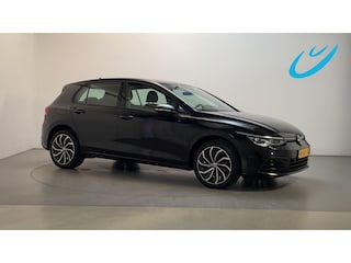 Volkswagen Golf 1.0 eTSI 110pk DSG Life Business Camera Navigatie Virtual Cockpit