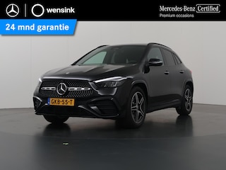 Mercedes-Benz GLA 180 Star Edition AMG Line | Panoramadak | Trekhaak | Sfeerverlichting | Stoelverwarming |