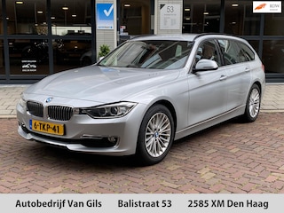 BMW 3-serie Touring 320i High Executive | AIRCO | LEDER | XENON |SPORTSTOELEN | NAVIGATIE | LED | TREKHAAK | EERSTE EIGENAAR |