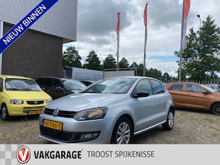 Volkswagen Polo 1.2-12V BlueMotion Comfortline,Climate&Cruisecontrol,Achteruitrijsensoren,Elektrischpakket,15 Inch Lmv