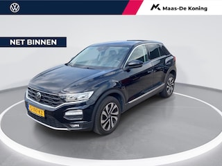 Volkswagen T-Roc 1.5TSI/150PK Active DSG · Navigatie · Parkeersensoren · Stoelverwarming