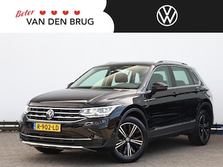 Volkswagen Tiguan 1.5 TSI Elegance 150pk DSG | Navigatie | Adaptieve cruise control | Climate control | Wegklapbare trekhaak | Winterpakket | Camera | Digital Dashboard |