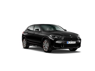 BMW X2 xDrive25e | M-Sport Edition Mesh | Panorama | Schaalstoelen | ACC | Camera | Head-Up | 19"LM | Saphirschwarz