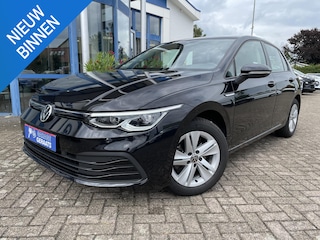 Volkswagen Golf 1.5 TSI | Navigatie, Apple carplay/Android Auto, Parkeersensoren V+A, Adaptive cruise controle, Stoel en stuurverwarming