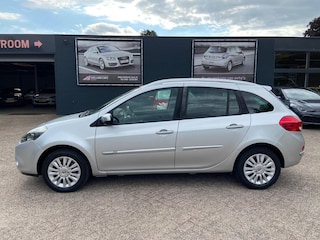 Renault Clio Estate 1.2 TCE Collection 101 Pk - 1e Eigenaar 132.123 Kilometer n.a.p - Airco - Cruise control - Navi - Trekhaak