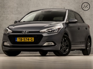 Hyundai i20 1.0 T-GDI Black Edition (NAVIGATIE, CAMERA, GETINT GLAS, SPORTSTOELEN, LM VELGEN, XENON, BLUETOOTH, CRUISE, NIEUWE APK, NIEUWSTAAT)