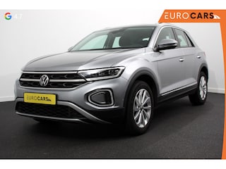 Volkswagen T-Roc 1.5 TSI 150pk DSG Style Navigatie Apple Carplay/Android Auto Parkeersensoren Camera Adaptive Cruise Control Park Assist Stoel- en stuurverwarming Elektrische achterklep LED-koplampen