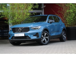 Volvo XC40 2.0 B4 Plus Dark | Trekhaak | Camera | Harman/Kardon | Adaptive Cruise