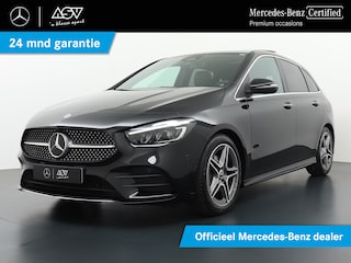 Mercedes-Benz B-klasse 200 AMG Line MY'23 | Trekhaak Wegklapbaar | Panorama - schuifdak | Cruise Control | AMG Line | Sfeerverlichting
