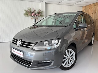 Volkswagen Sharan 1.4 TSI, 7 PERSOONS, AUTOMAAT, NAVI, PDC V + A, DEALER ONDERHOUDEN, ETC....