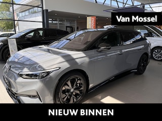 Volkswagen ID.7 Tourer Pro S Business 77 kWh | Interieur Style Pakket Plus | Exterieur Pakket Plus | Trekhaak inklapbaar, met elektrische ontgrendeling | Warmtepomp voor actieradiusoptimalisatie