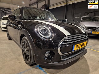 Mini Cooper 1.5 Automaat - Navigatie - Cruise - Clima - Stoelverwarming