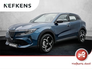 Alfa Romeo Junior SUV Ibrida 136 pk Automaat | Navigatie | Achteruitrijcamera | Matrix LED Koplampen | Keyless Entry/Start | Dodehoek Detectie | Elektrische Achterklep met Sensor | Adaptieve Cruise Control | 17" Lichtmetalen Velgen | Apple Carplay/Android Auto |