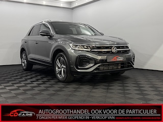 Volkswagen T-Roc 1.5 TSI 2x R-Line Half leder, Camera, Apple carplay,v Winterpakket, Virtual desk, Keyless start, Cruise control adaptief