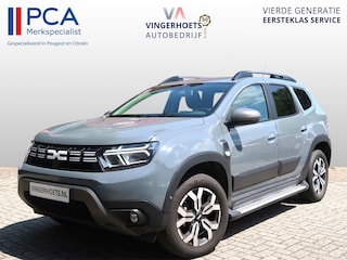 Dacia Duster 150 Pk Benzine *** AUTOMAAT * Ruige Stoere Journey Uitvoering * Navigatie * Achteruitrij Camera * Stoelverwarming * Dodehoekdetector * Climate & Cruise Control * Hoge Zit * Stoere Kleur * Vingerhoets; Vierde Generatie Eersteklas Service !