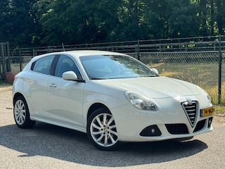 Alfa Romeo Giulietta 1.4 T Distinctive /Airco/LM-Velgen/