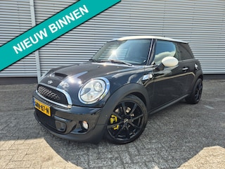 Mini Mini 1.6 Westminster. airco,cruise,navigatie,panorama dak,stoelverwarming