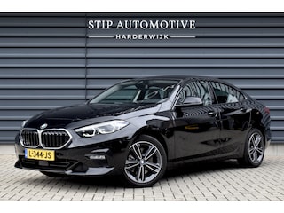 BMW 218i High Executive Sport Line | Lederen Bekleding | Stoelverwarming | Sfeerverlichting | LED | Dealer Onderhouden |