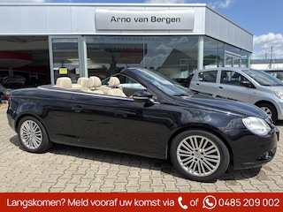Volkswagen Eos 1.4 TSI Highline, leder interieur, glazen schuif-/kanteldak, electrische kap, verwarmde voorstoelen, enz, nette auto alles werkt netjes.