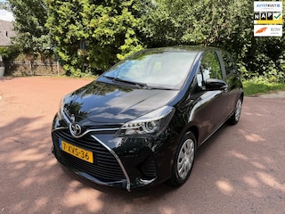 Toyota Yaris 1.3 VVT-i Aspiration / Navi / Camera / NAP / Airco / Aux