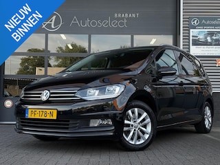 Volkswagen Touran 1.4 TSI Comfortline Business 7p Cruise CarPlay Camera