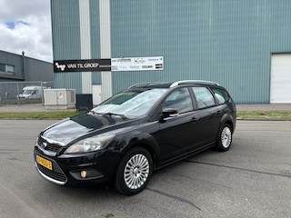 Ford Focus Wagon 1.8-16V Limited 126 PK. Zeer goed rijdende inruilauto !!!