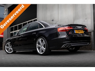 Audi A8 4.0 TFSI 520 pk S8 Quattro Pro Line+ S-Line / BTW-Auto/ 1e-Eigenaar/ Matrix-Led/ Bose-Sound/ Adap.Cruise/ 360-Camera/ Keyless/ Carbon/ Lucht-Vering/ 21'' LMV