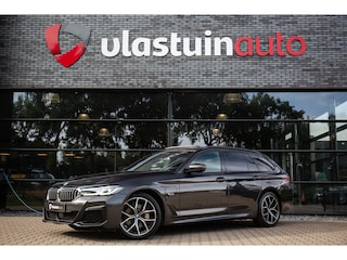 BMW 5-serie Touring 530e High Executive M-Sport , Panoramadak, Harman/Kardon, Adaptive cruise, Trekhaak