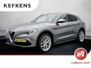 Alfa Romeo Stelvio First Edition 280 pk Automaat | Navigatie | Achteruitrijcamera | Lederen Bekleding | Voorstoelen Verwarmd | Bi-Xenon Koplampen | Keyless Entry/Start | Dodehoek Detectie | Premium Audio | 20" Lichtmetalen Velgen | Apple Carplay/Android Auto |