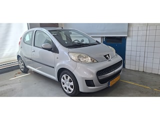 Peugeot 107 1.0-12V Urban Move