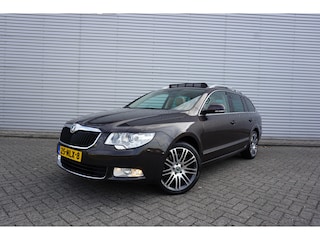 Skoda Superb Combi 3.6 FSI Elegance 4x4 Business Line AUTOMAAT - Climate / Navi / Cruise / Stoelverw. / Pano / Trekhaak / NAP