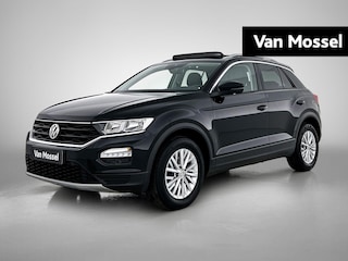 Volkswagen T-Roc 1.5 TSI Style | 150 PK | Automaat | Panorama Schuif/Kantel Dak | Digital Cockpit | Navigatie | Parkeersensoren | Parkeercamera | Elektrische Kofferbakklep |